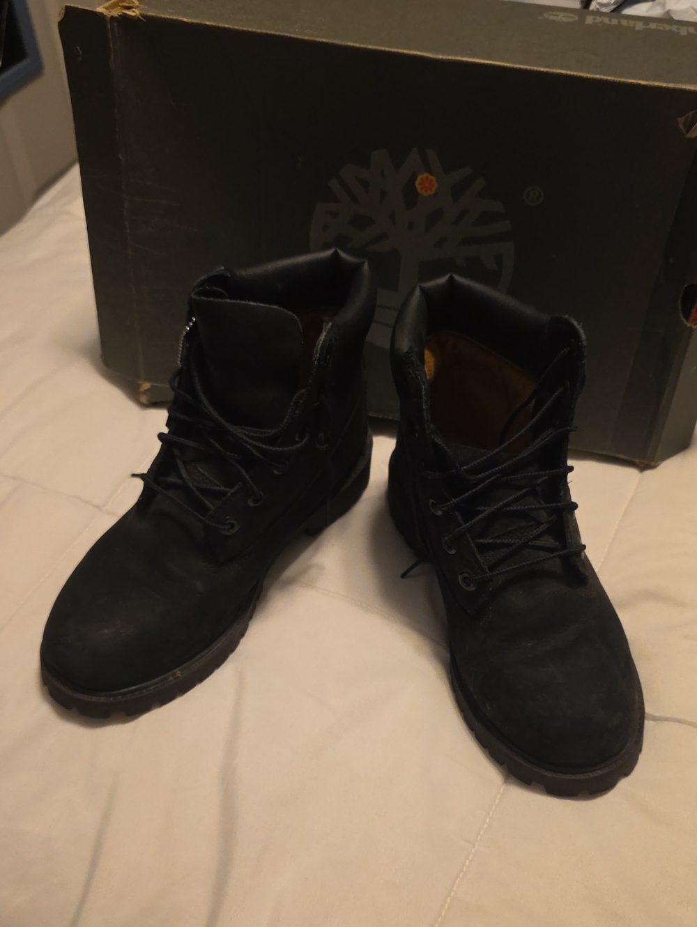Junior's Size 6 Black Timberland Boots